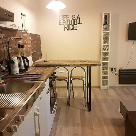 شقة Aheloy Apartments *