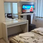 Lejlighed Aheloy Apartments *