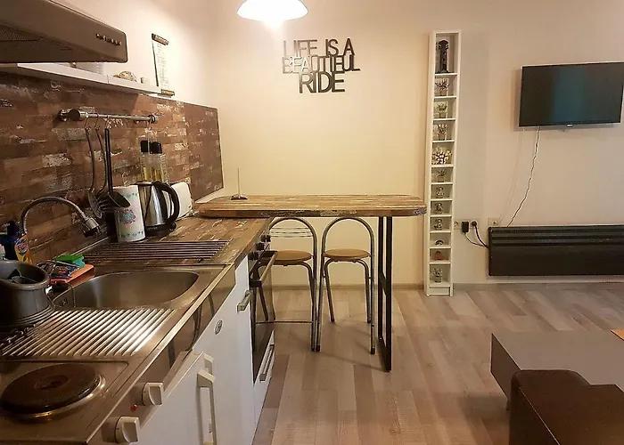 דירה Aheloy Apartments *